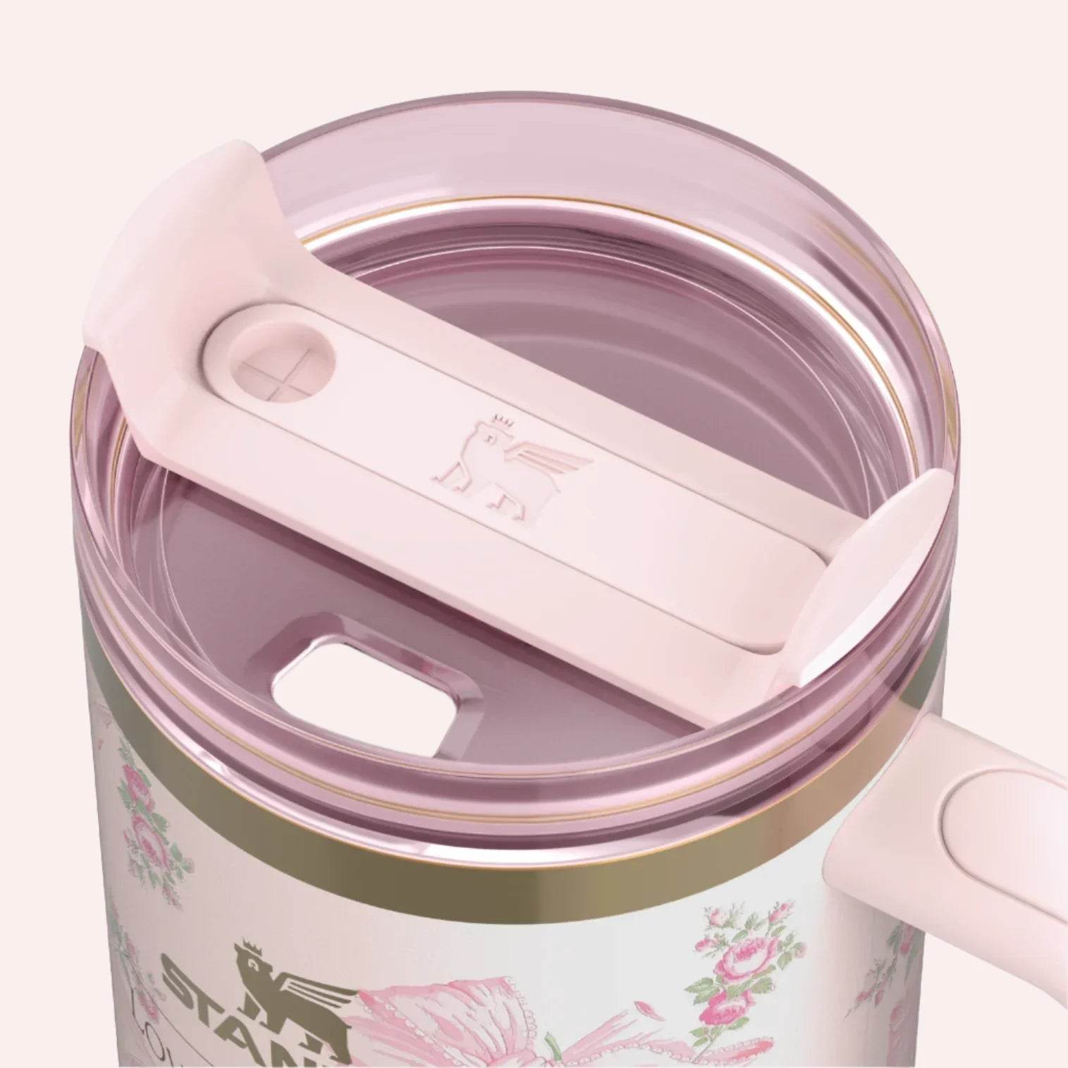 LoveShackFancy Holiday Quencher | Rosa Beaux Pink - St Paul's Collectives Er